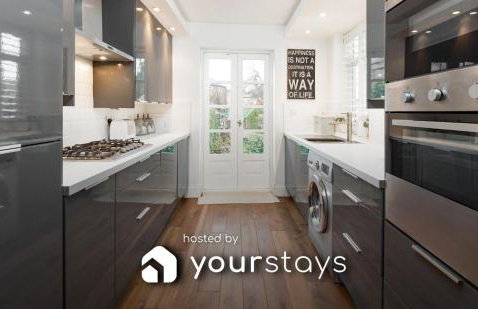 Stamford Park Road by YourStays, A wonderful family townhouse in a superb location! - Foto 1