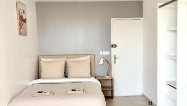 Comfortable and bright renovated 4-room apartment 5' downtown - Photo 3