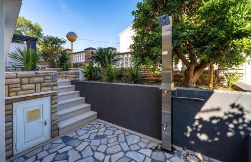 2 Bedroom Awesome Apartment In Rtina - Photo 9