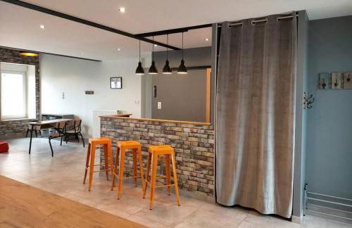 Gîte La Dortière s'Amuse, magnifique maison de maître 12min du Puy du Fo - Photo 12