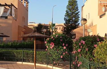 Casa Di Cotro bajo con gran jardín - Foto 22