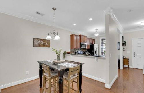 Charming & Cozy & Spacious, Historic Columbia, Prime Location, Mins to USC, TVs, Parking, Fireplace, WiFi - Foto 20