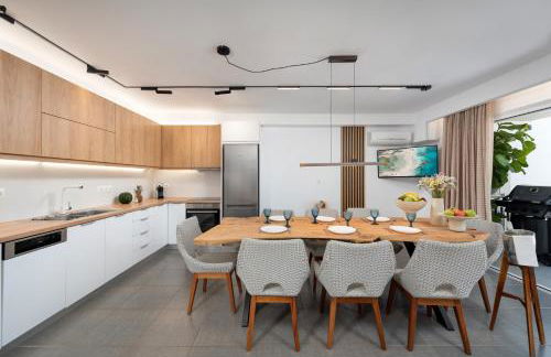 Hypnosis Beachside Villa with Private Heated Pool - Photo 22