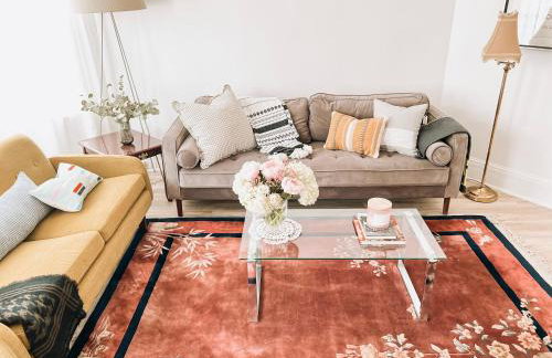 Designer Home 2 Bedroom - 20min to NYC WTC - Private Backyard - Foto 8