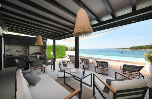 Luxury Feel Good House by the Sea with the Pool - Foto 7