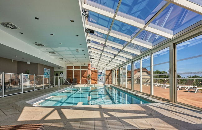 Terraced House in Residence & Spa With Common Pool and Sauna, Houlgate - Foto 13