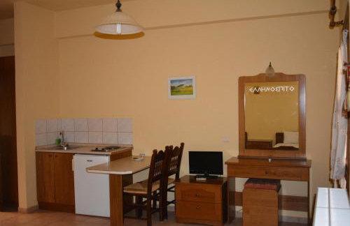 Ellinospito - Photo 9