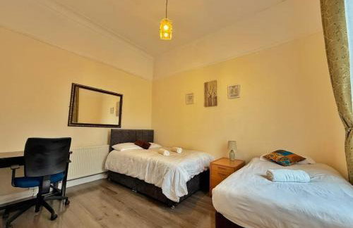 Near City-Birkenhead rooms for 5 - Foto 1