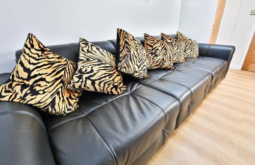 Luxury Cosy Central Detached Cardiff Bungalow with Free Parking - Foto 8