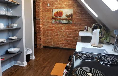 Modern Rustic split level with balcony - Foto 9