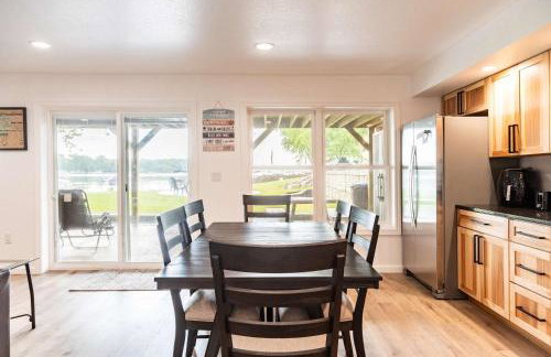 Lakeview Retreat, 6BR with Hot Tub Bliss - Foto 7