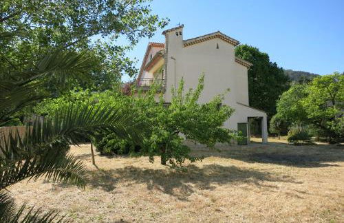 Maison lumineuse et spacieuse avec jardin arboré - Foto 7