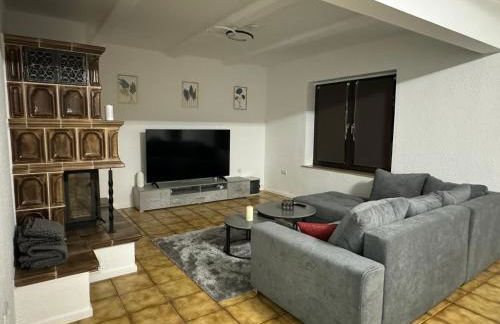 120qm Geräumige Wohnung & Balkon & Parkplatz - Foto 5