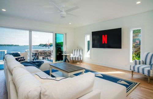 The Blue Sapphire 3BR 3BA Luxury Lakefront Home on Mineola Bay Stunning Views on Chain O Lakes - Photo 28