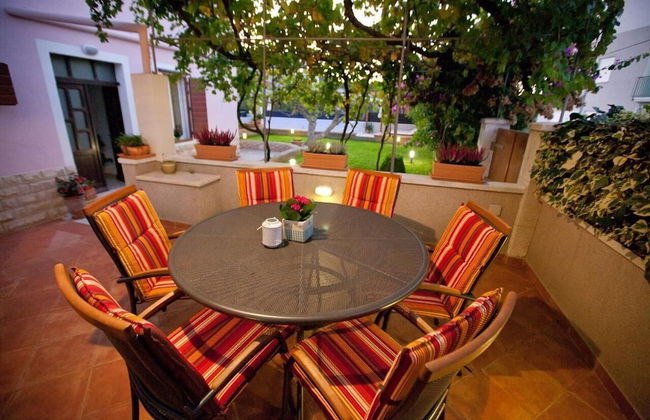 Spacious Apartment Milly With Pool - Foto 24