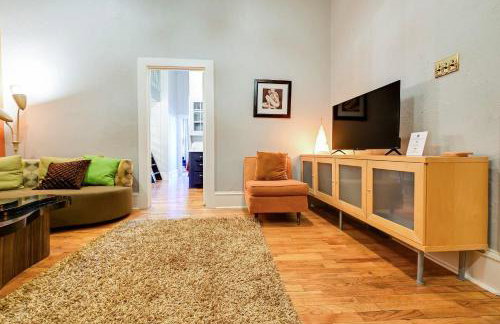 Historic Decatur Apt with City Square Views - Foto 8