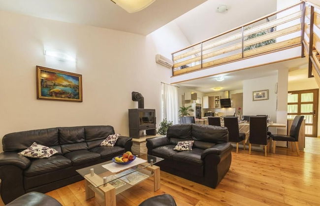 Luxury Experience in Villa Kacana With Heated Pool - Foto 9