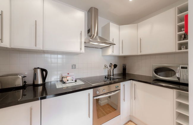 Roomspace Apartments -Groveland Court - Photo 9