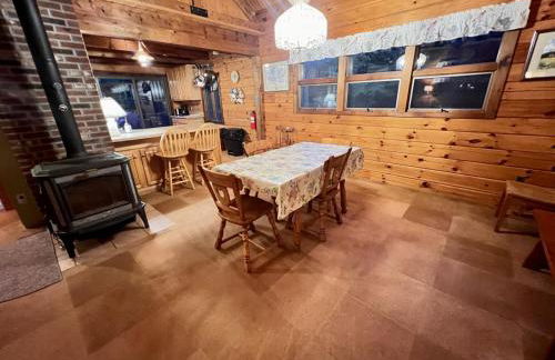 Perfect Mountain Getaway - Photo 23