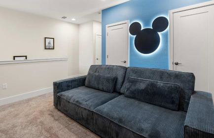 Upstay Pristine 3BR Home with Private Pool & BBQ - Foto 16