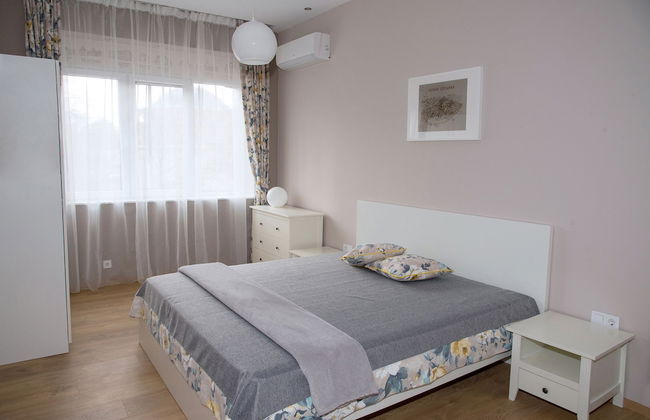 The North Tower Apartment - Photo 2