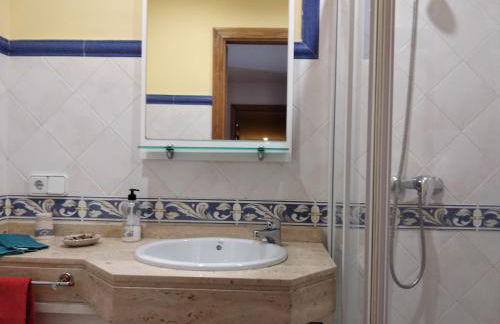 Precioso ático con vistas a pie de playa - Foto 25