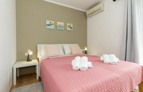 2 Bedroom Beautiful Apartment In Opuzen - Foto 18