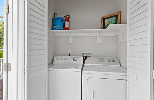 Near Beach Hot Tub Pet-Friendly - Foto 7