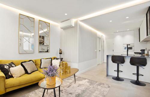 Golden Mile Lux Sea View Suite with Balcony - Foto 15