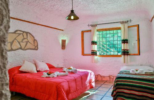 Cuevas El Moral - Foto 26