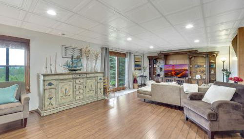 Harbor View Getaway - Photo 3