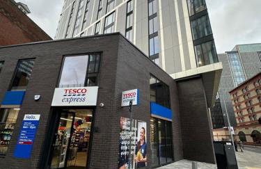 Cozy City Centre Apartment with Free Gym and Free Coffee - Photo 74