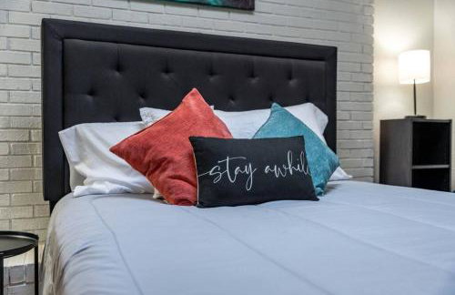 Grotto Pool House, 3 bed, 2 bath, IMG 3 miles, AMI - Foto 58