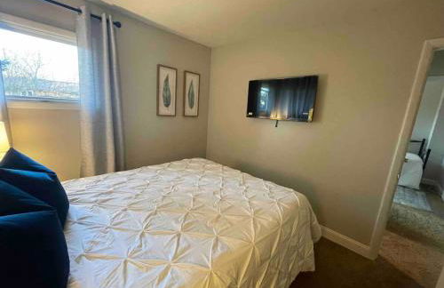 Home away from home with private yard - Foto 13