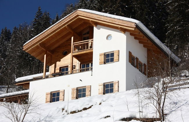 Chalet in Konigsleiten Near Ski Bus & Pool - Foto 1