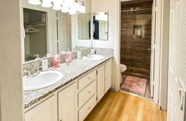 3BR - 3BA w Pool & BBQ -15 Mins to Strip & Airport - Foto 19