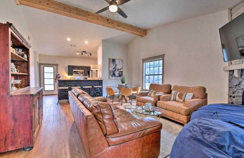 Graford Cabin with Rooftop Deck and Lake Views! - Foto 11