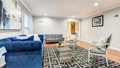 Luxurious Detroit Home - Walk to Golf and Park! - Photo 5