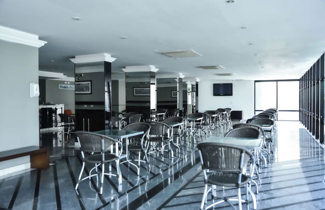 Plaza Inn Small Town Flat - Foto 40