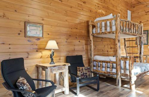 Cozy Cabin Game Room Fire Pit Grill Spa - Foto 29