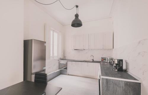 Amplio Piso de 7 habs, 4 baños sobre calle Gran Vía - Foto 17