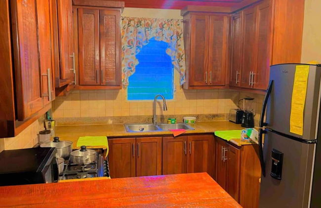 Lovely 2 Bedroom Condo With Pool And Hot Water - Foto 18