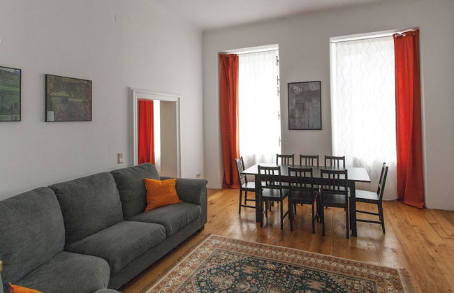 Heart of Vienna Home - Photo 1