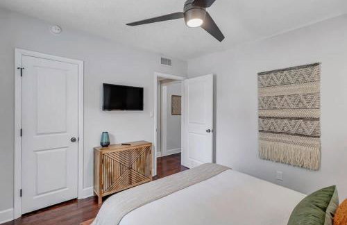Modern 2 BR Condo - 2 block from San Marco - Foto 11
