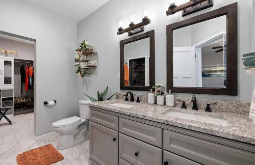 Black Hills Barndo-Hot Tub & Massage Chair - Foto 13