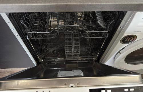 Homefeld Suite - Elegante und moderne Ferienwohnung zentral in Hünfeld bei Fulda mit Küche, kostenlosem Parkplatz und WLAN - Foto 11