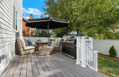 Luxury awaits in this stunning, modern home - Foto 42