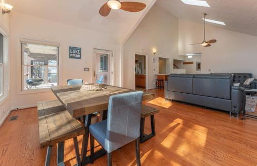 Private Dock Lake Views & Outdoor Fun - Foto 11