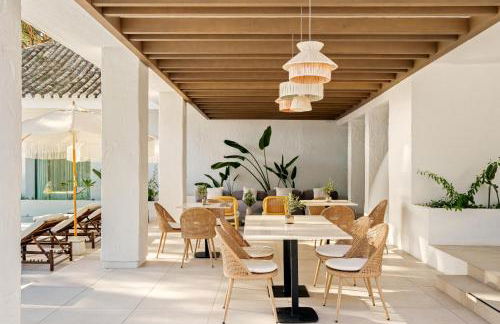 Anfitrión Villas & Suites - Photo 72