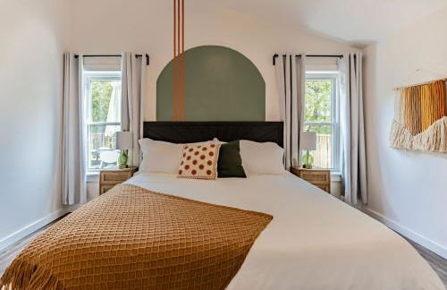 300 steps from Lake Hot Tub Fire Pit Game Room - Foto 8